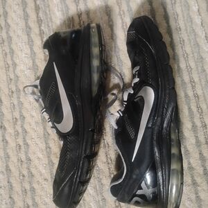 Nike Air Max Black and Silver Sneakers